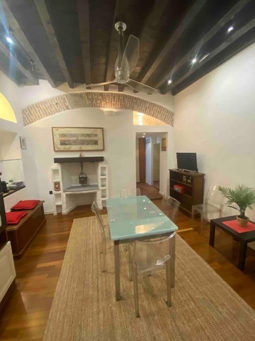 Bilocale Romantico Navigli Apartment *
