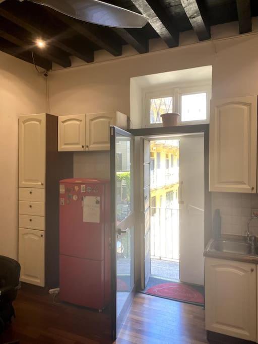 Apartment Bilocale Romantico Navigli Milan